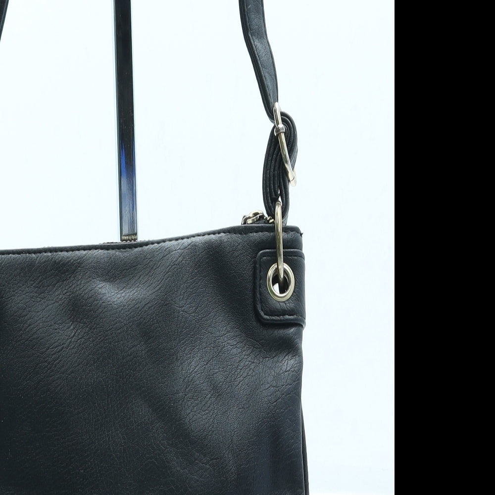 F&F Womens Black Leather Crossbody Size Small