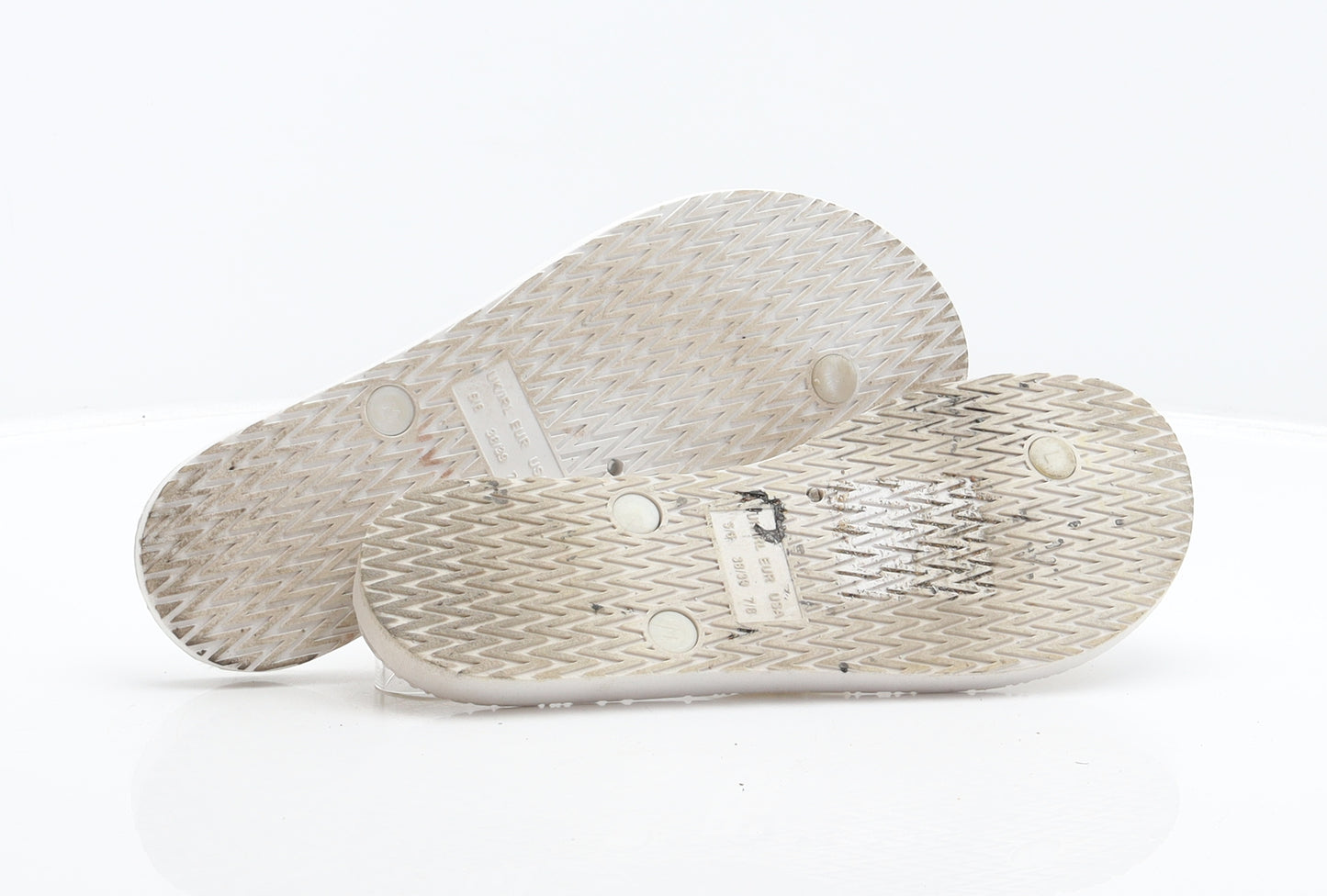Preworn Womens White Synthetic Thong Sandal UK 5 38 - Pearl detail
