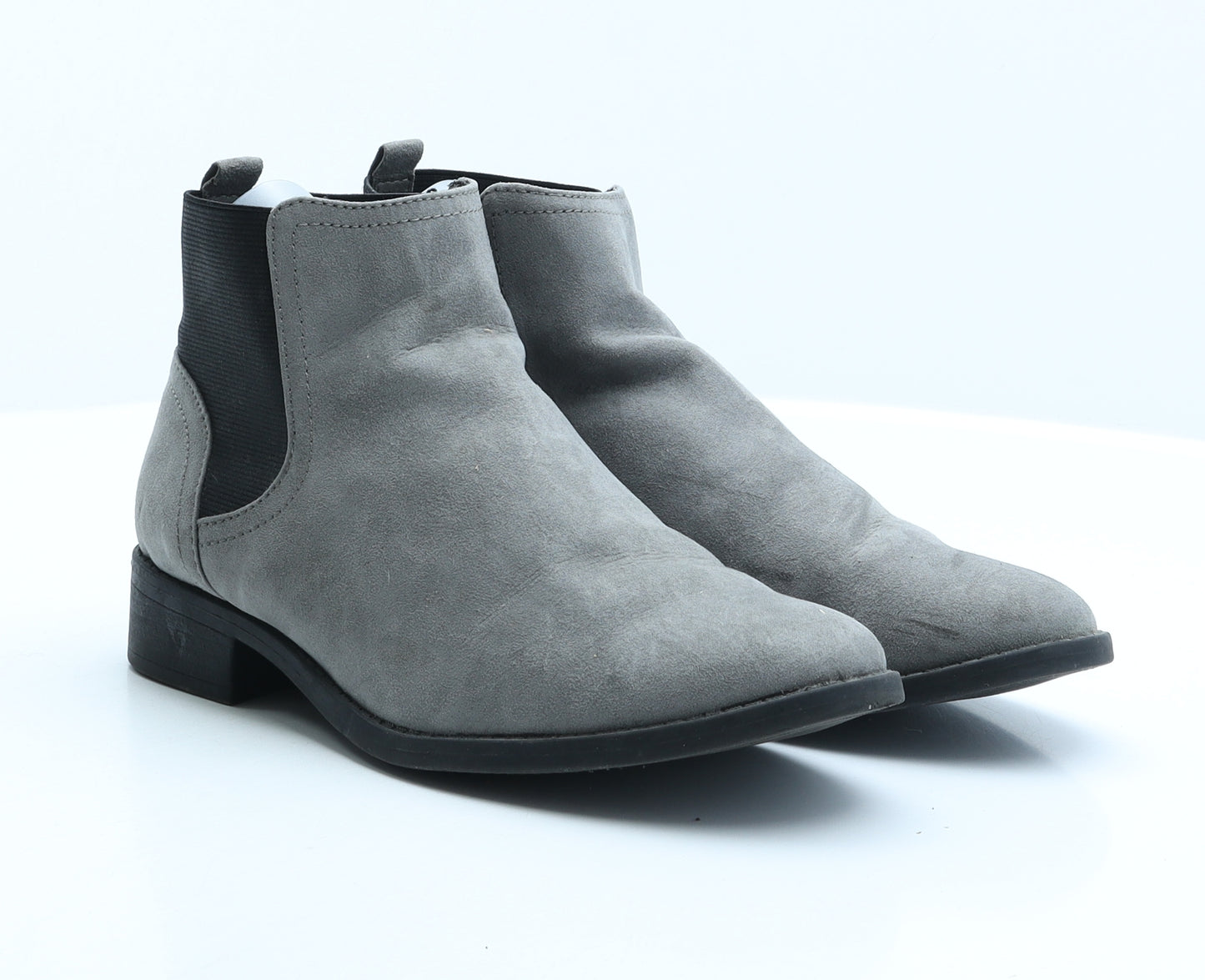 Preworn Womens Grey Suede Chelsea Boot UK 6.5