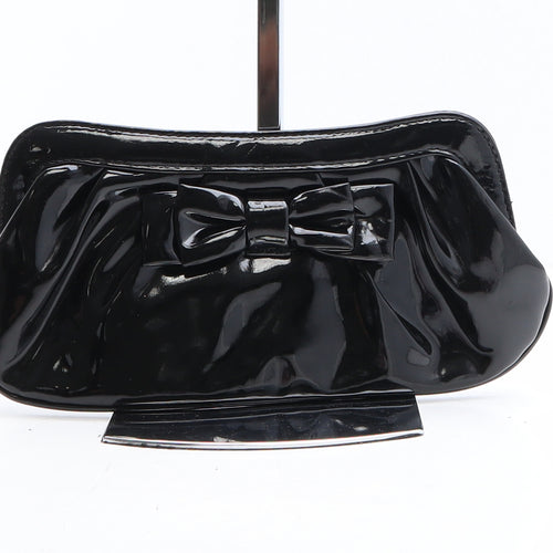 Preworn Womens Black Vinyl Clutch Size Mini