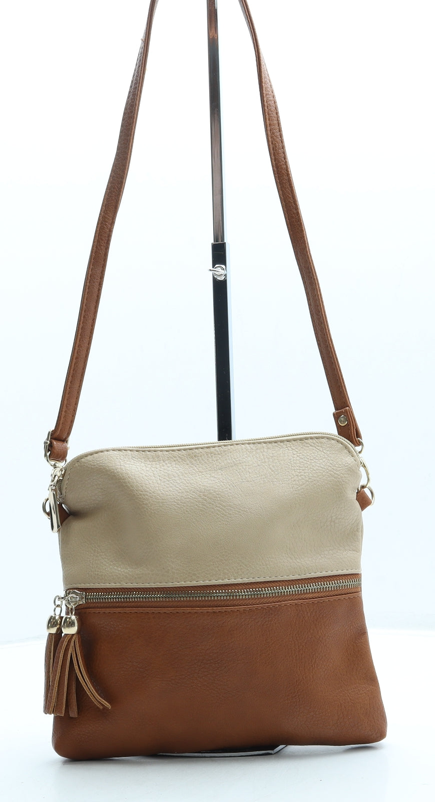 Preworn Womens Beige Colorblock Leather Crossbody Size Small