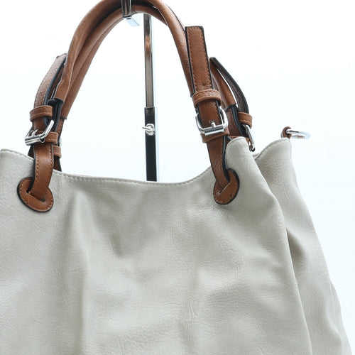 Preworn Womens Beige Leather Hobo Bag Size Medium