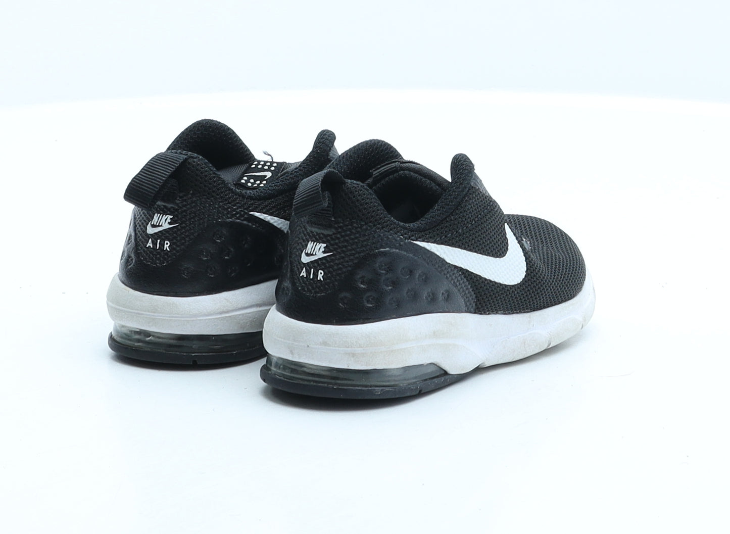 Nike Boys Black Fabric Trainer UK 6.5