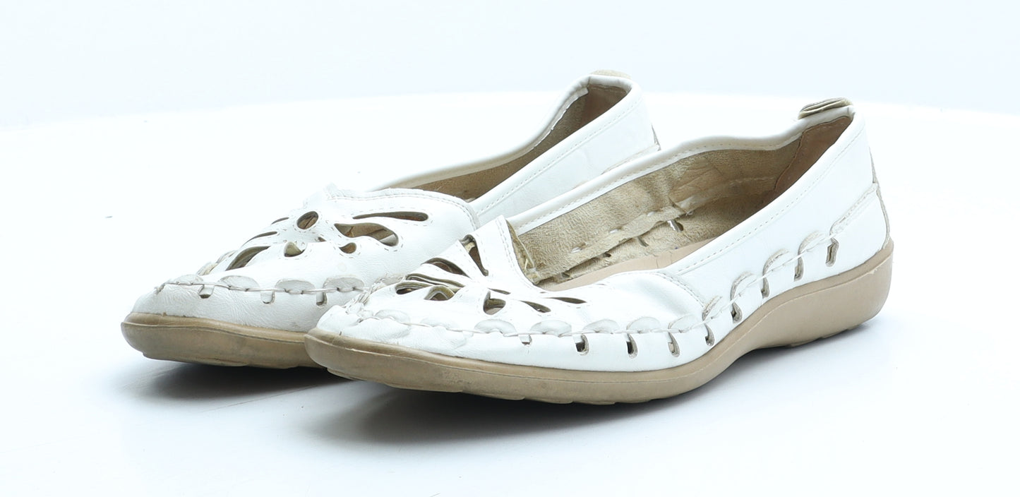 Shoe Tree Womens White Synthetic Loafer Casual UK 4