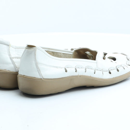 Shoe Tree Womens White Synthetic Loafer Casual UK 4