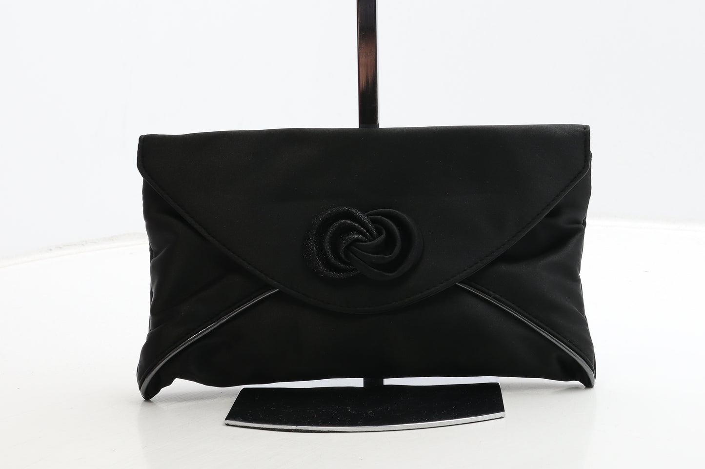 Lunar Womens Black Polyester Clutch Size Small - Flower Detail