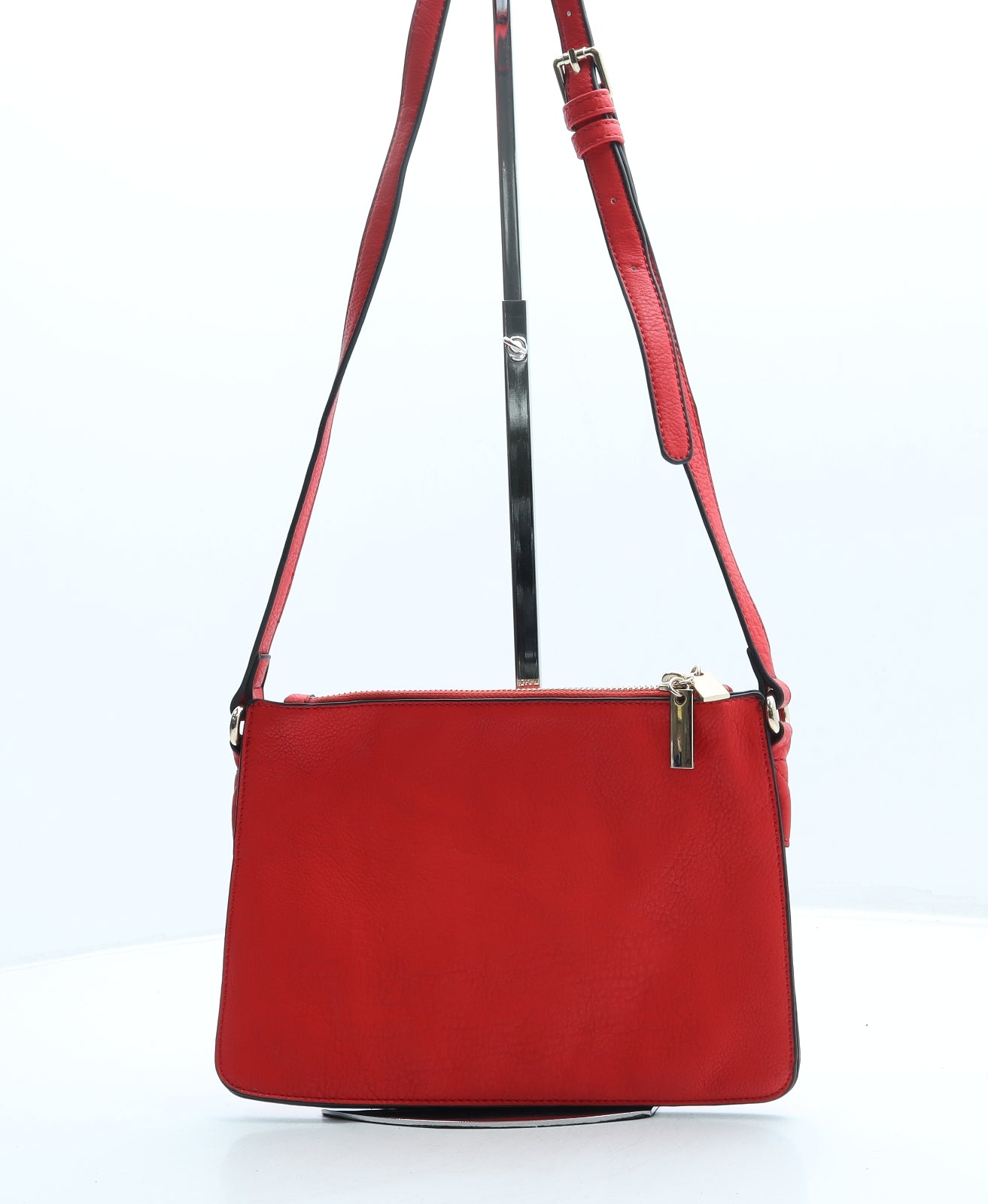 Preworn Womens Red Leather Crossbody Size Small