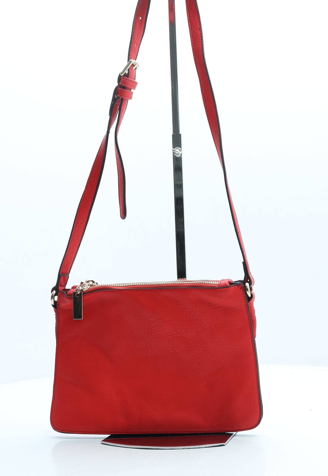 Preworn Womens Red Leather Crossbody Size Small