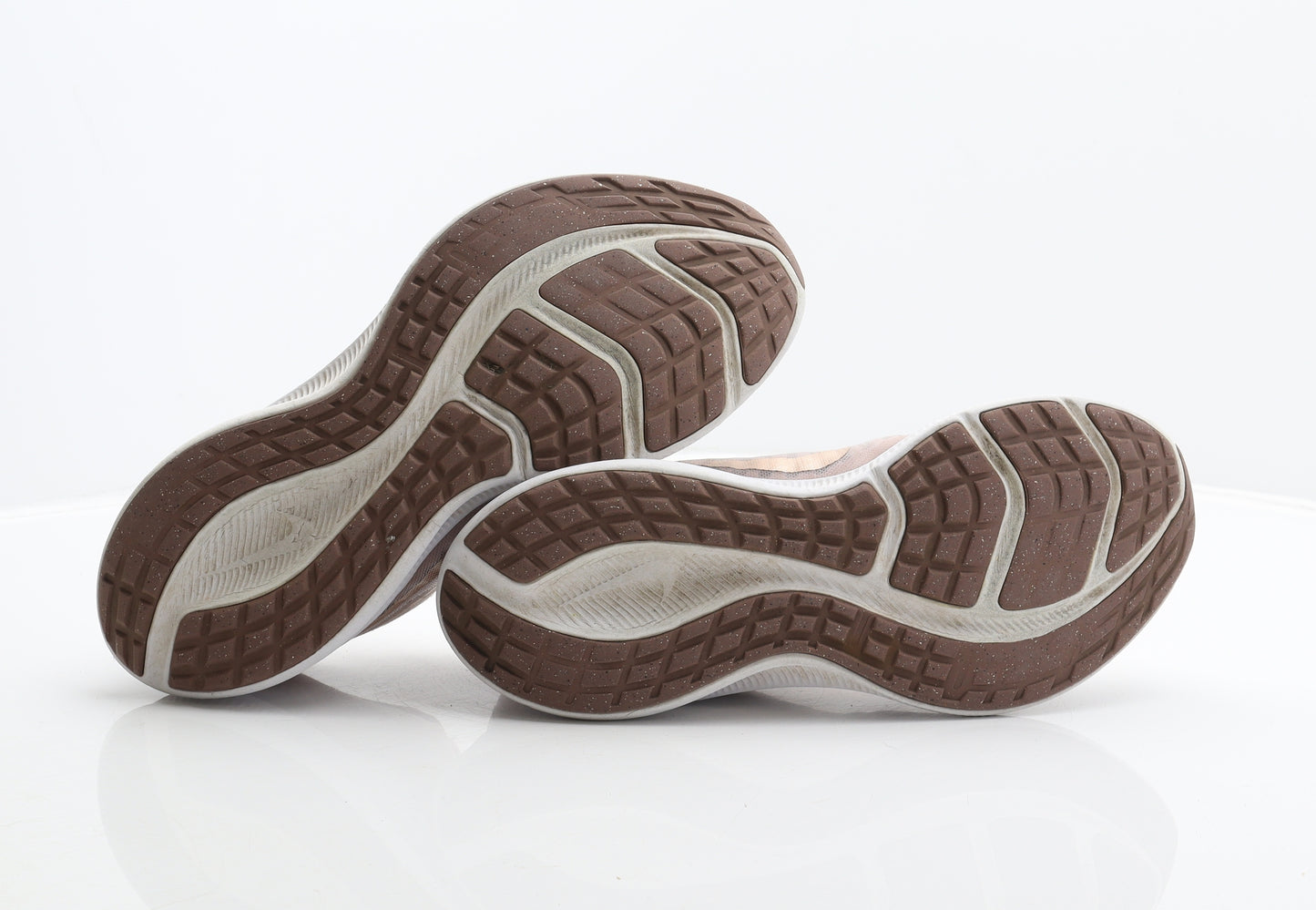 Nike Womens Beige Polyester Trainer UK 7 42.5