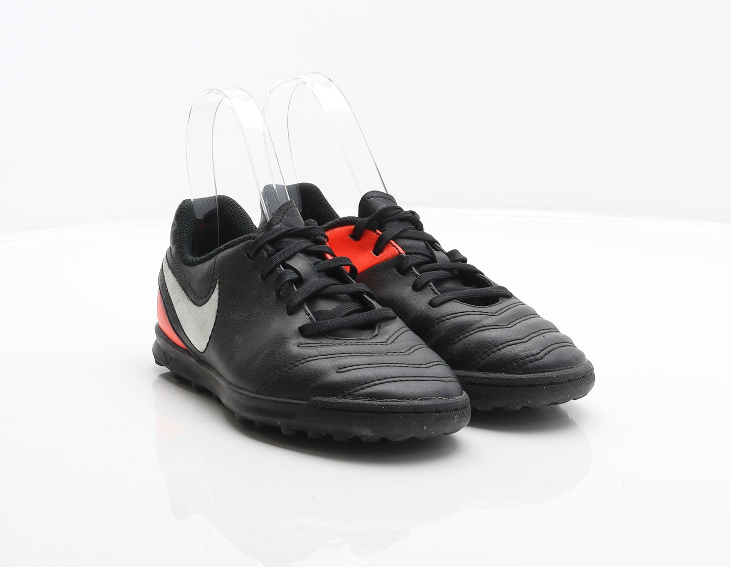 Nike Boys Black Synthetic Trainer UK 1 33