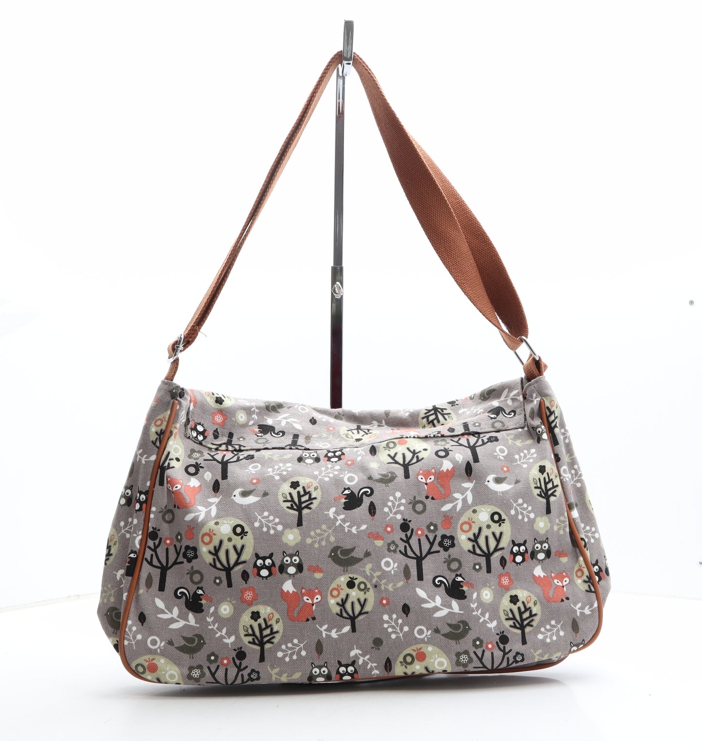 Preworn Womens Grey Geometric Polyester Messenger Bag Size Medium - Forest animals