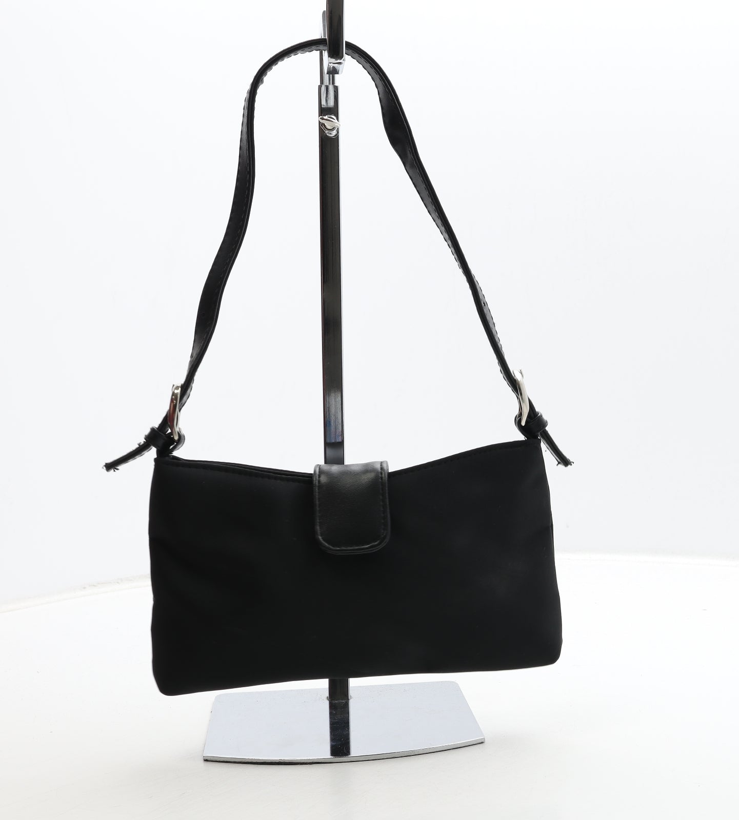 Preworn Womens Black Polyester Shoulder Bag Size Small