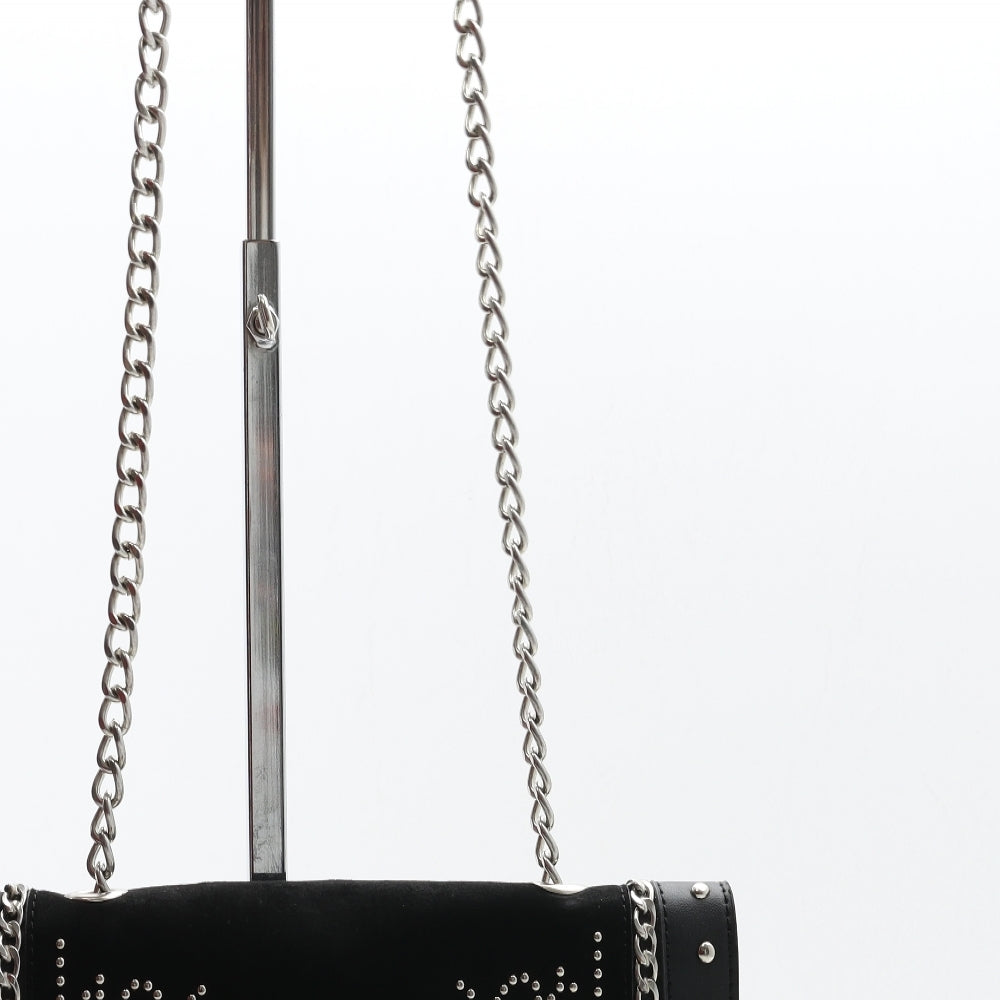 Preworn Womens Black Polyurethane Crossbody Size Medium - Chain Detail