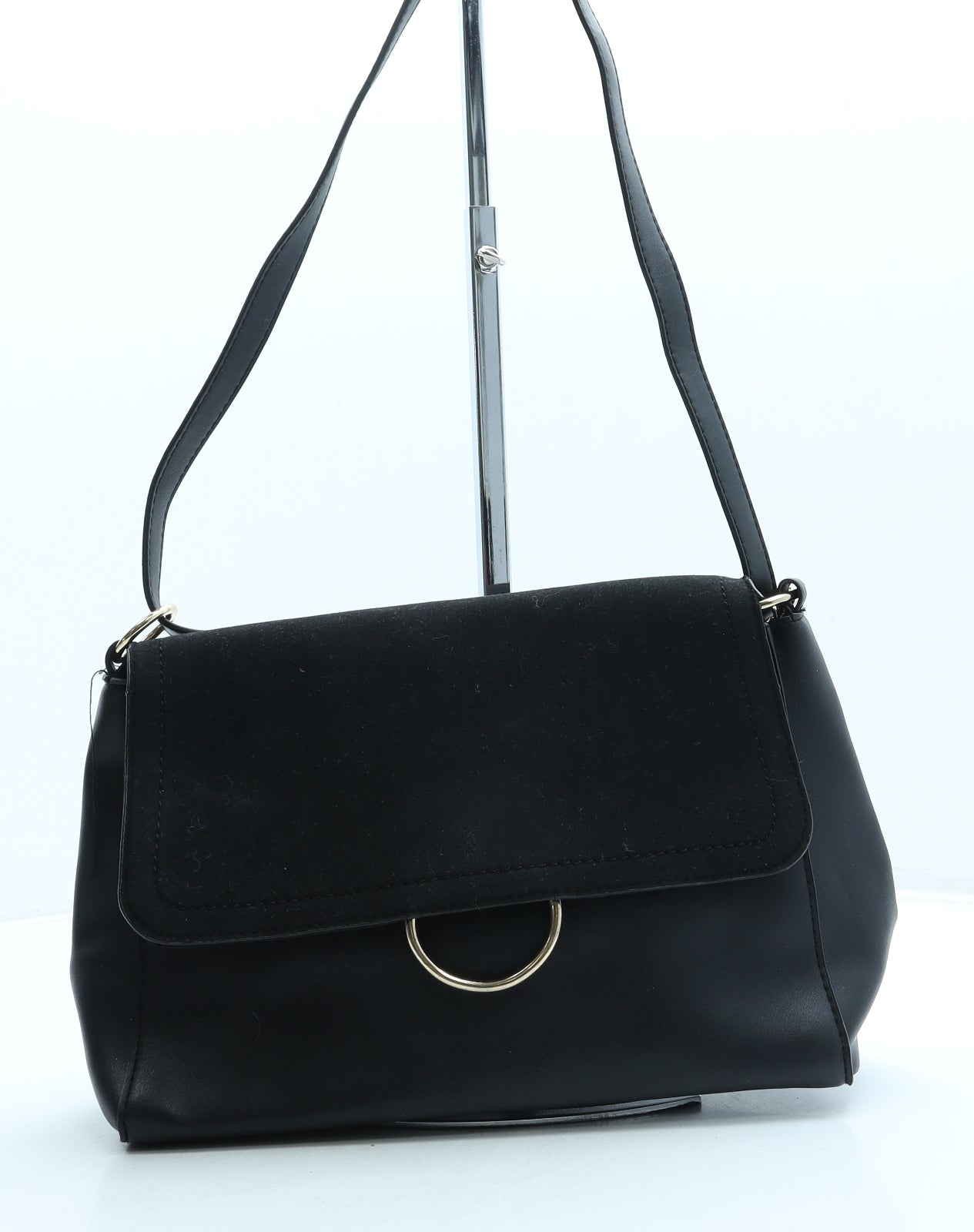 Preworn Womens Black Leather Crossbody Size Small