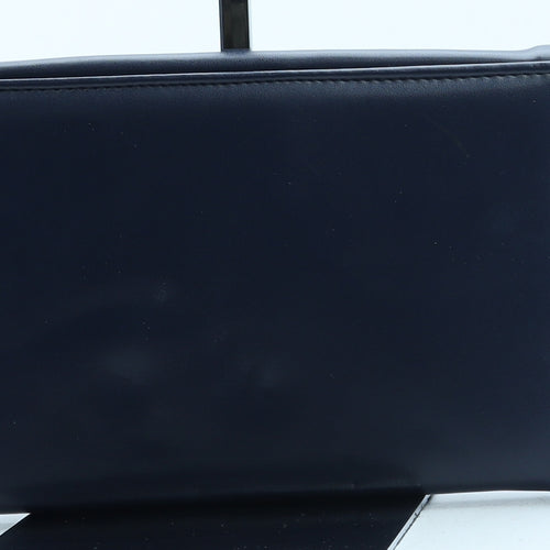 Preworn Womens Blue Leather Clutch Size Small