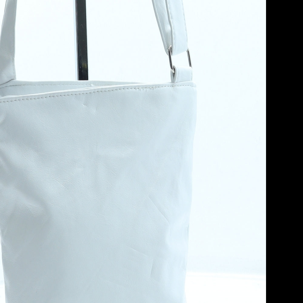 Preworn Womens White Leather Crossbody Size Small