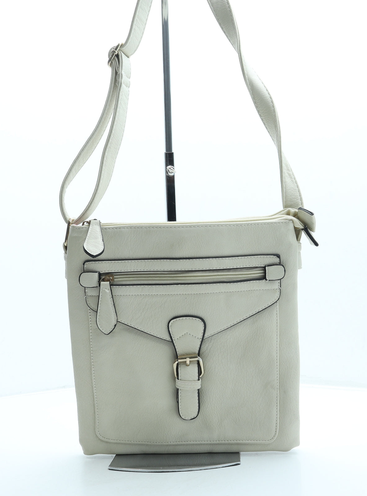 Preworn Womens Cream Leather Crossbody Size Small