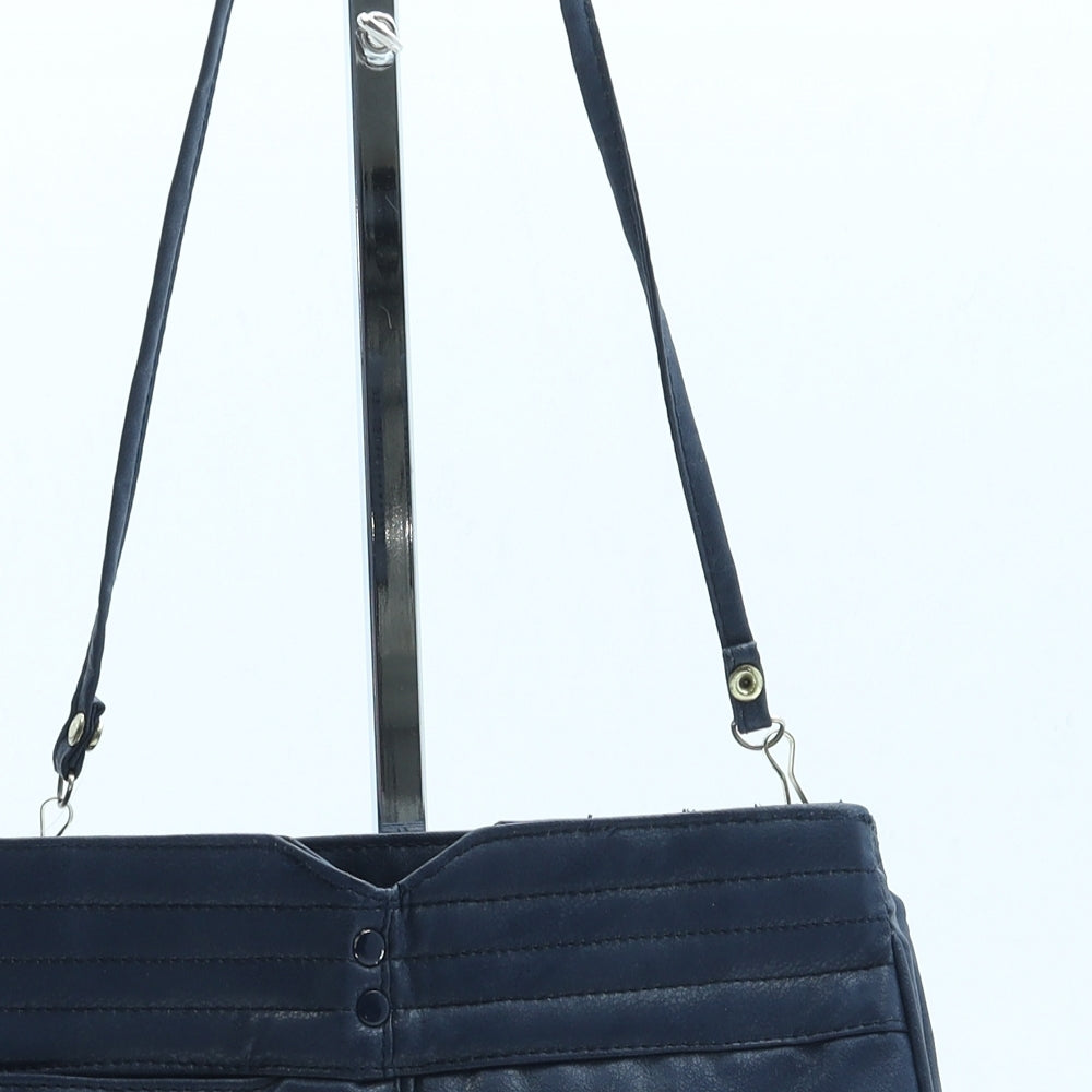 Salisburys Womens Blue Leather Crossbody Size Small