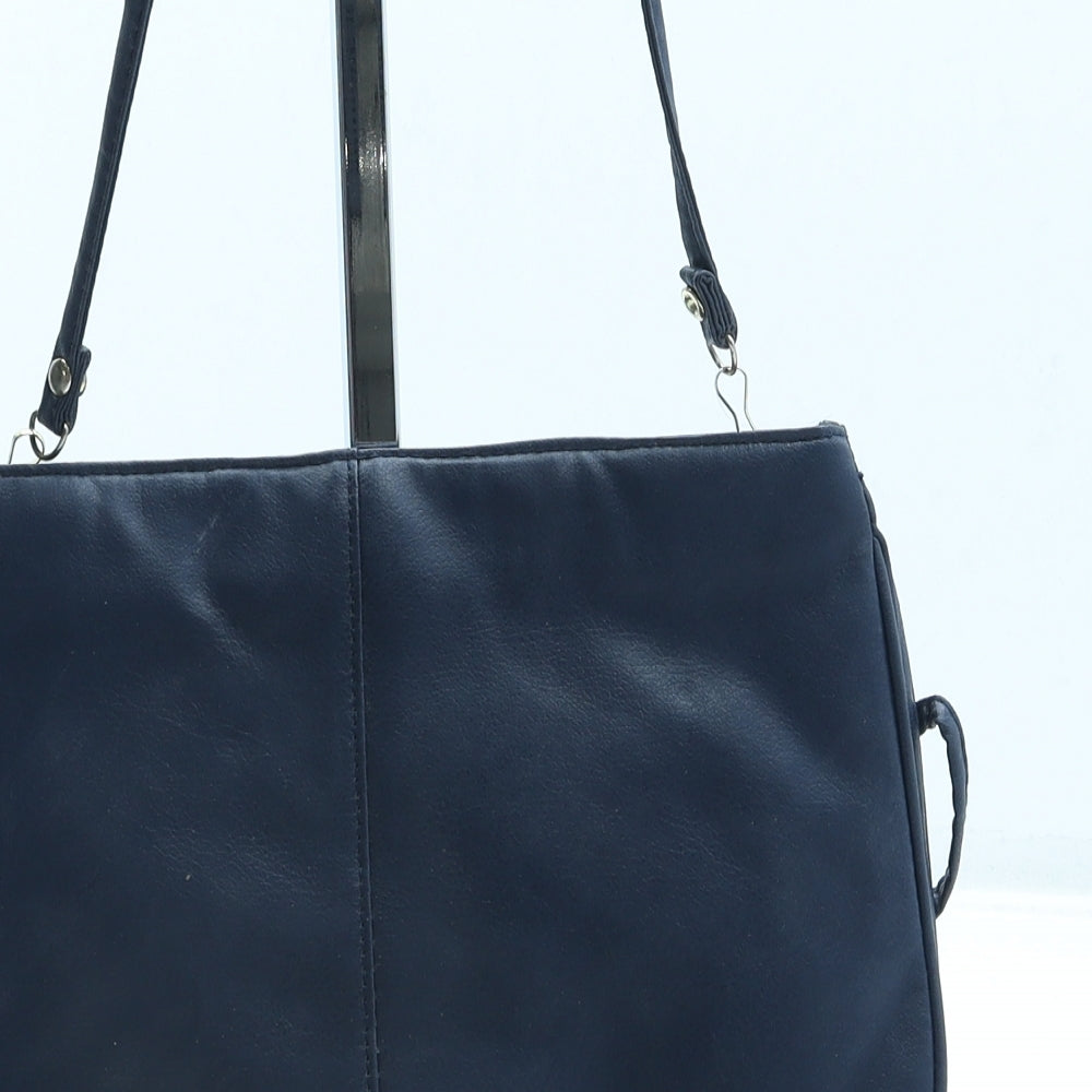 Salisburys Womens Blue Leather Crossbody Size Small