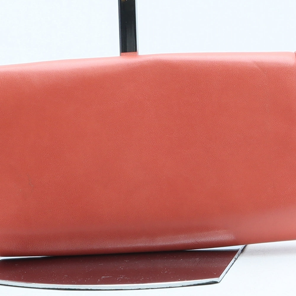 Preworn Womens Pink Leather Clutch Size Small
