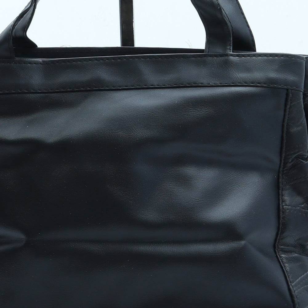Preworn Womens Black Leather Top Handle Bag Size Small