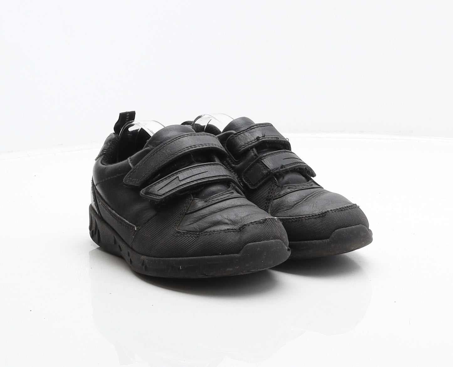 Preworn Boys Black Synthetic Trainer UK 12 30