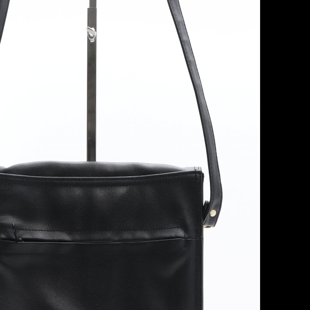 Preworn Womens Black Polyethylene Crossbody Size Small