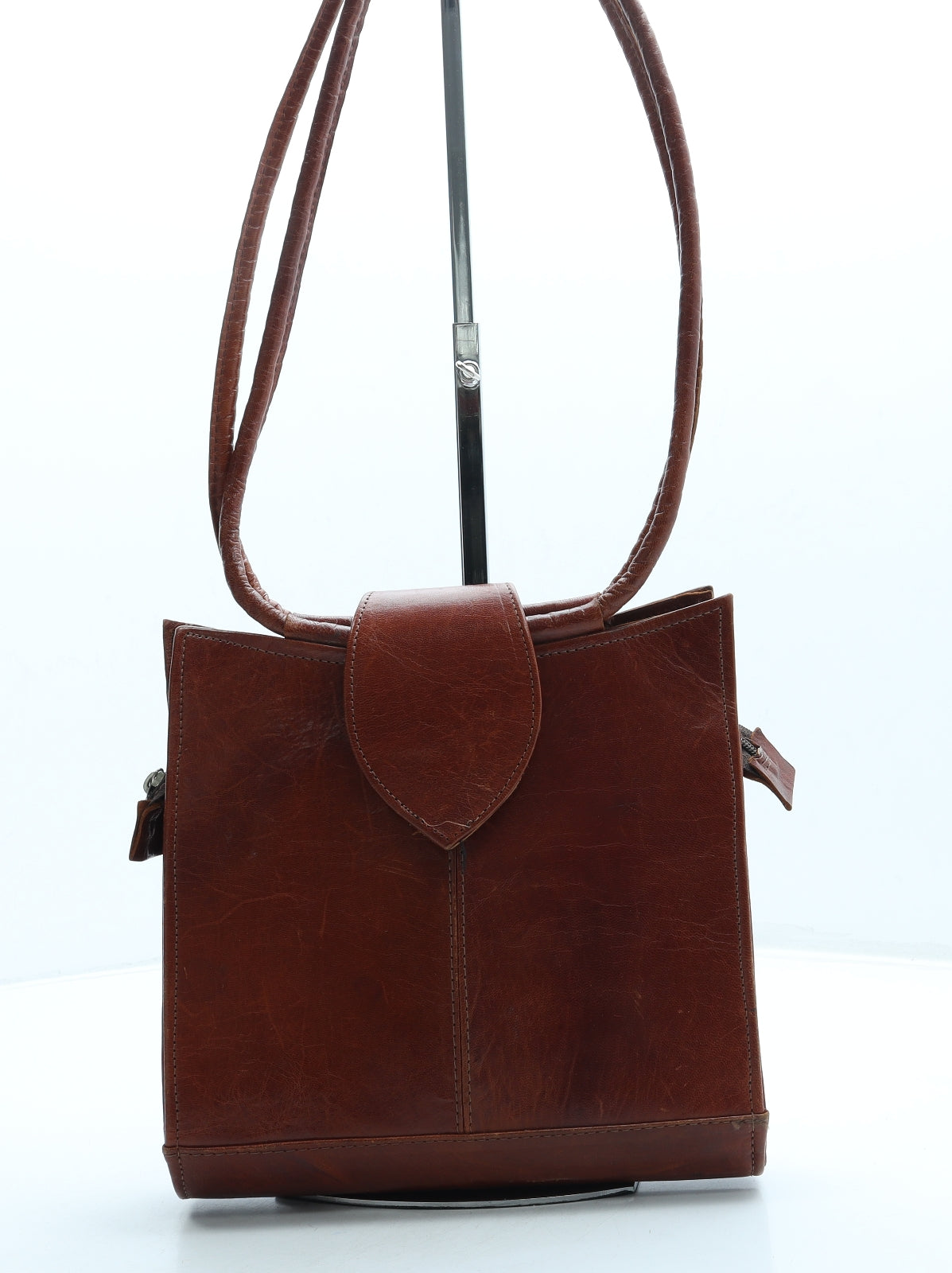 Preworn Womens Brown Leather Shoulder Bag Size Small