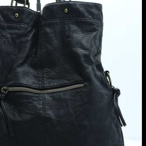 Preworn Womens Black Leather Top Handle Bag Size Large