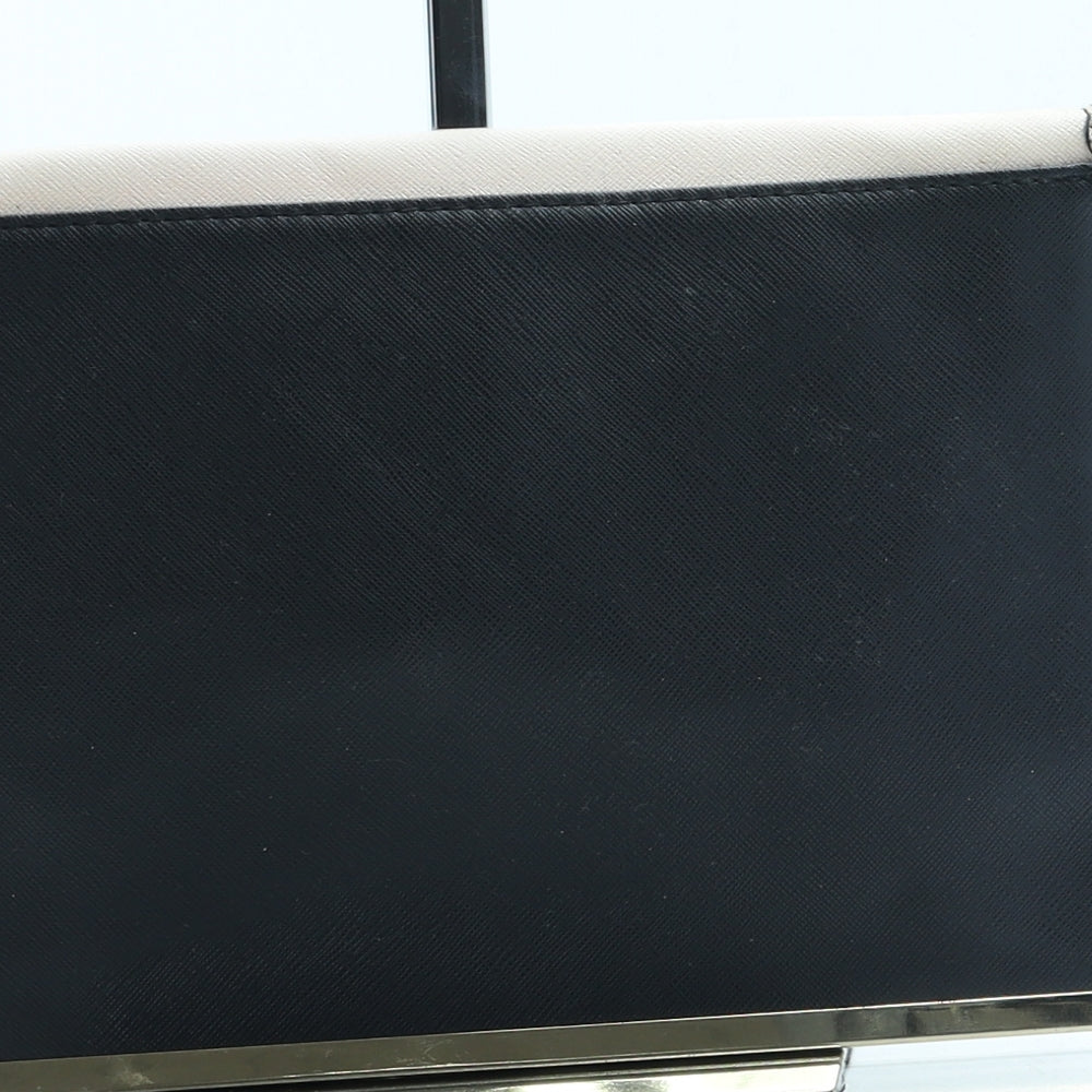 New Look Womens Black Colorblock Leather Clutch Size Small