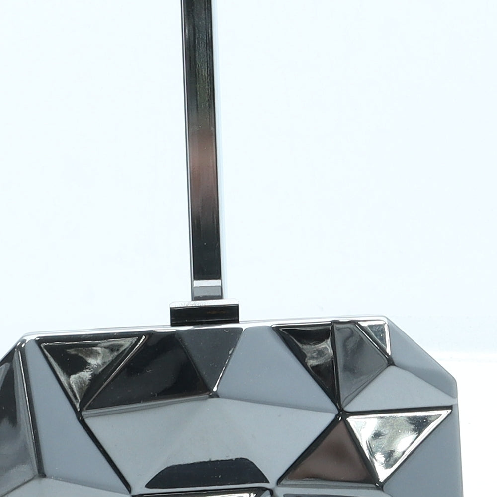 Preworn Womens Silver Metal Clutch Size Small