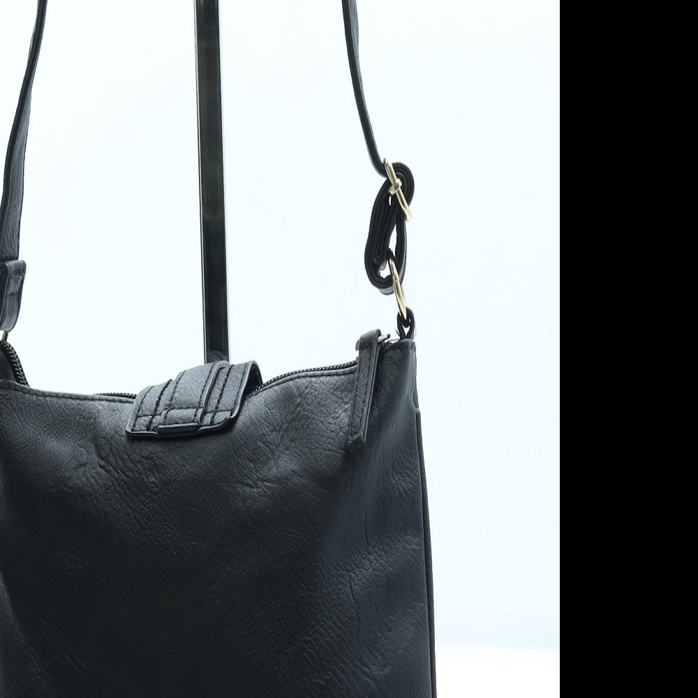 Peacocks Womens Black Leather Crossbody Size Small