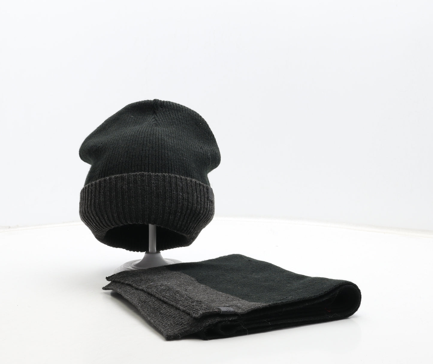 Preworn Mens Black Acrylic Beanie One Size