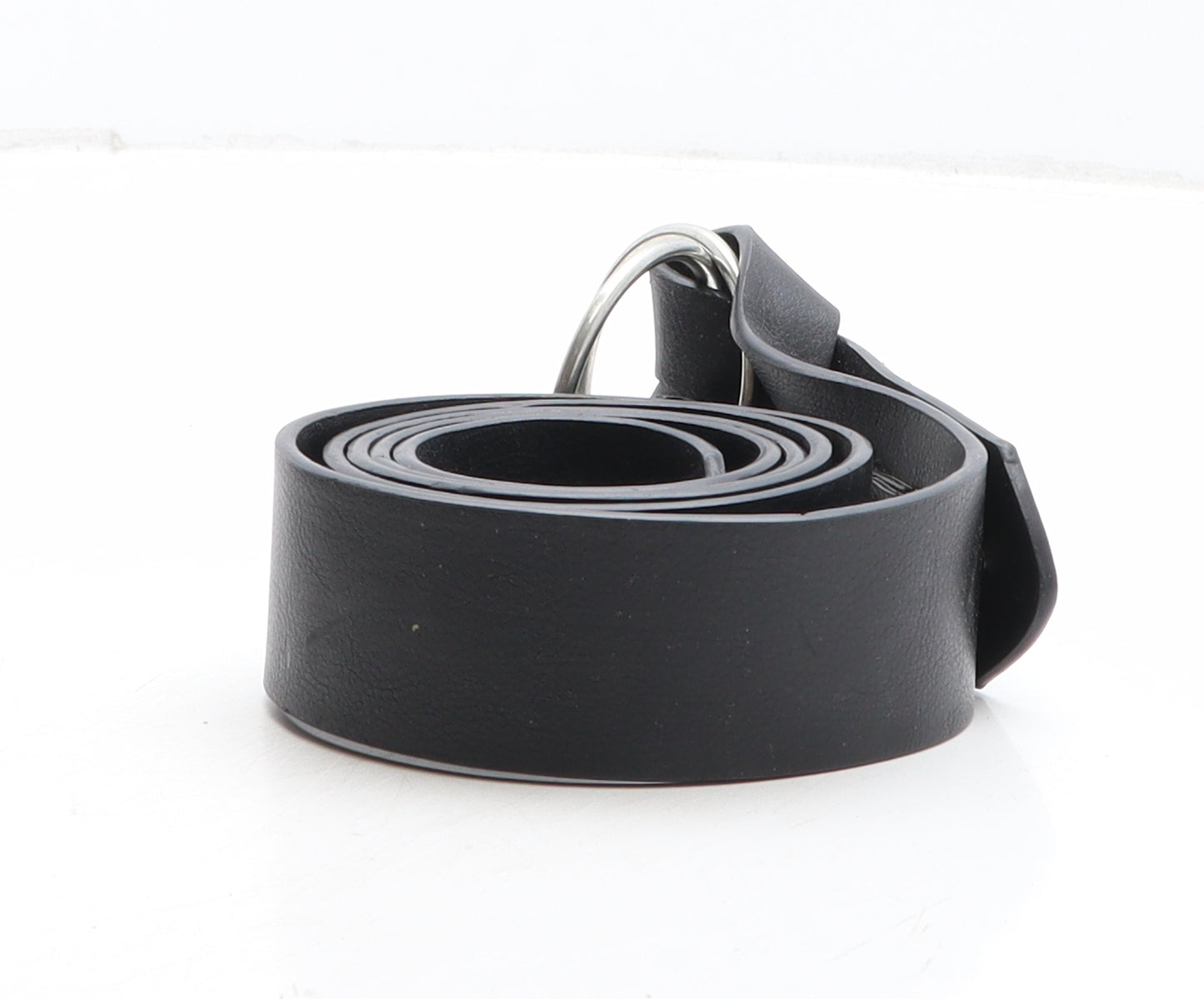 Preworn Womens Black Solid Leather Basic Belt Belt One Size