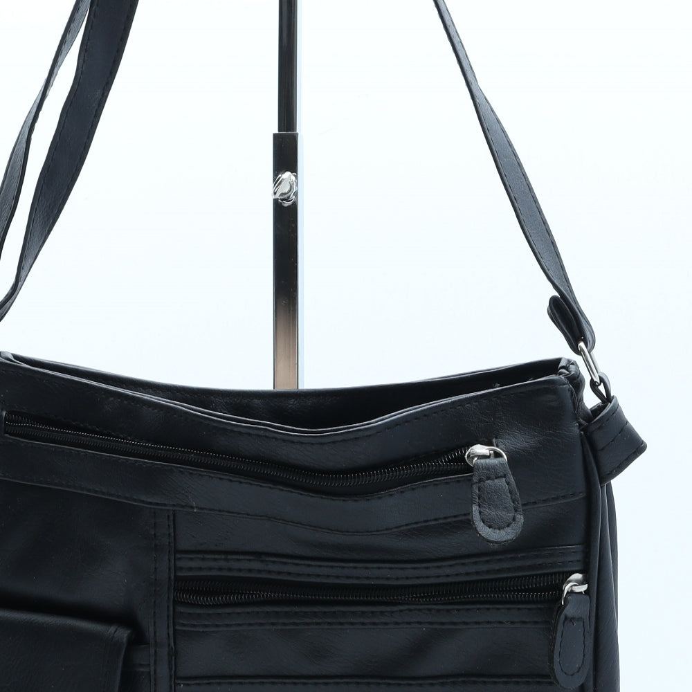 Preworn Womens Black PVC Crossbody Size Medium