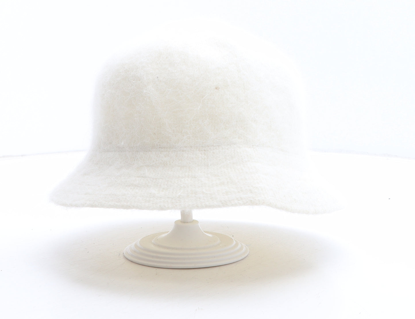 Preworn Womens White Angora Bucket Hat One Size