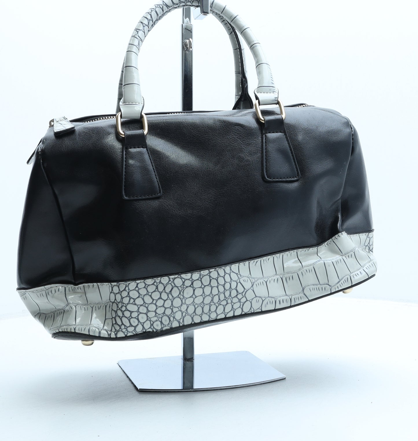 Preworn Womens Black Animal Print Polyurethane Top Handle Bag Size Medium - Croc Texture