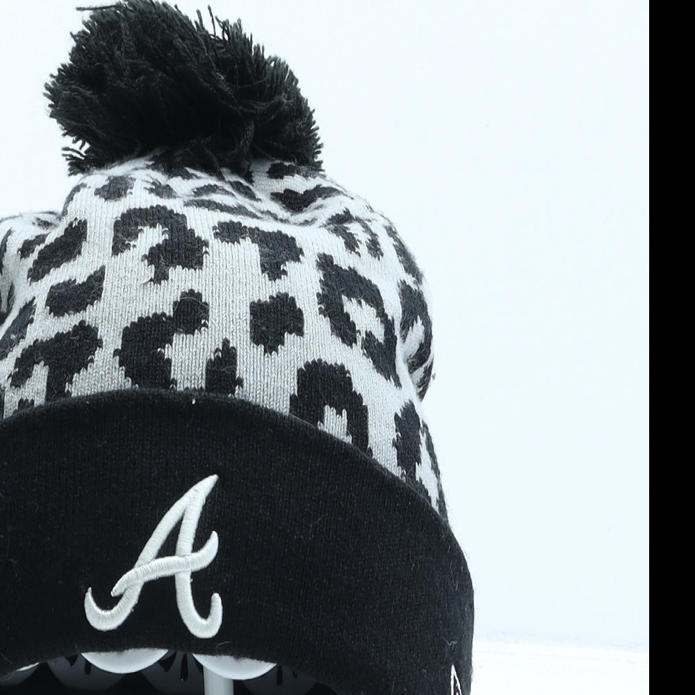 New Era Womens Grey Animal Print Acrylic Bobble Hat One Size - Atalanta Braves