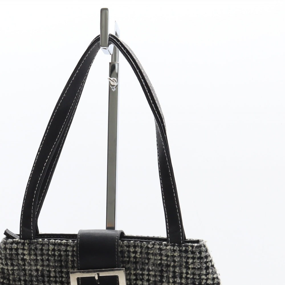 Preworn Womens Black Polyurethane Shoulder Bag Size Small