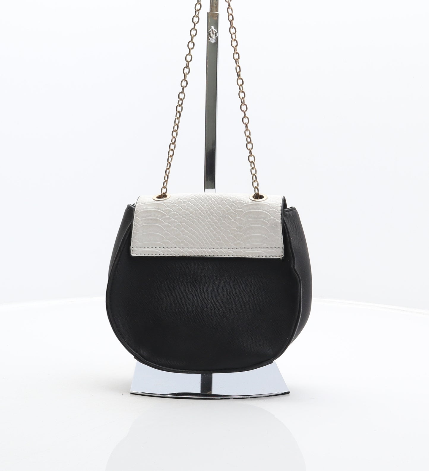 New Look Womens Black Animal Print Polyurethane Crossbody Size Small - Croc pattern