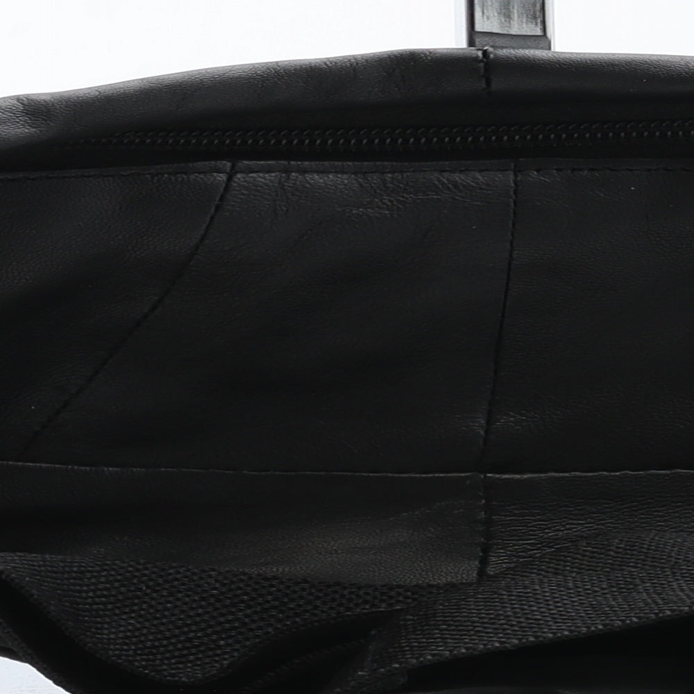 Preworn Womens Black Bottega Veneta Intrecciato Leather Belt Bag & Waist Pack Size Small