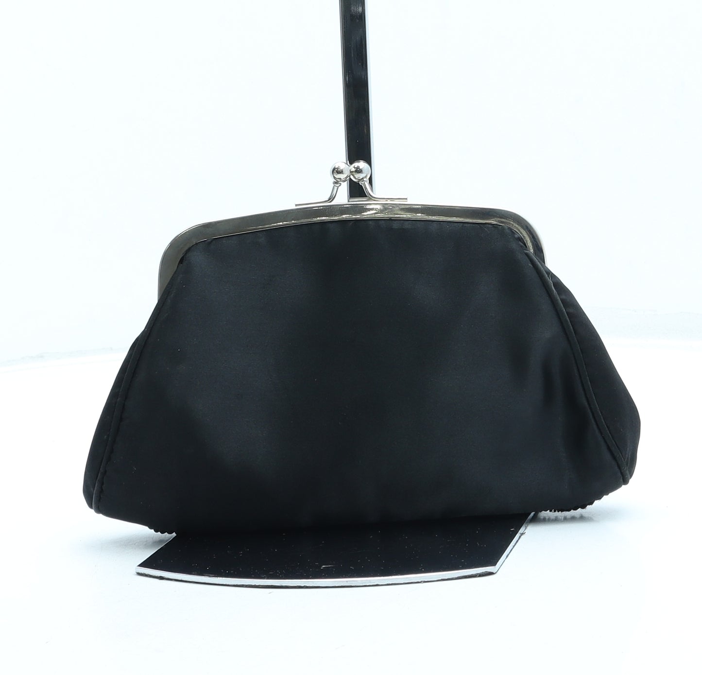 Preworn Womens Black Polyester Clutch Size Small