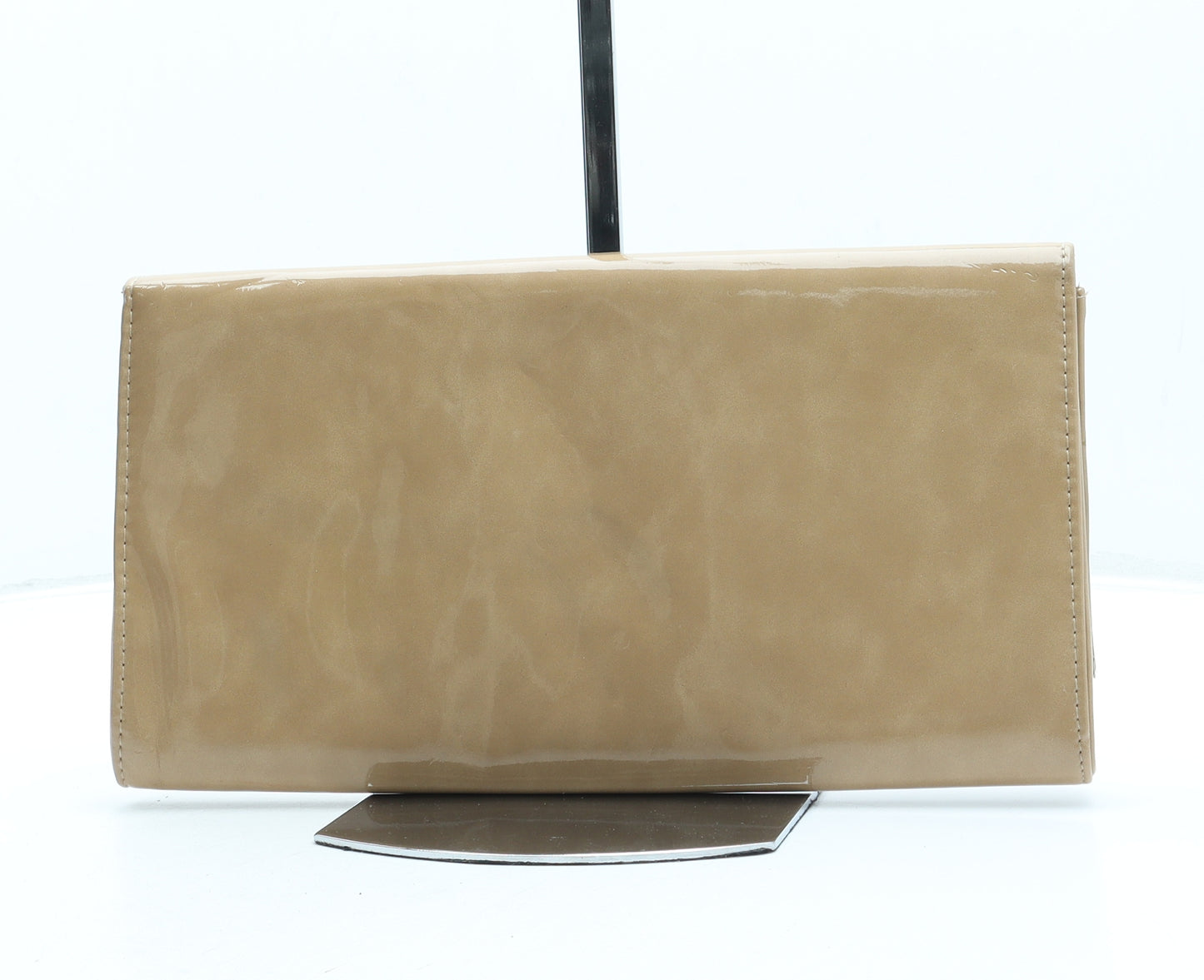 Preworn Womens Brown Leather Clutch Size Small