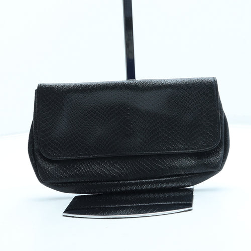 Preworn Womens Black Animal Print Leather Clutch Size Small