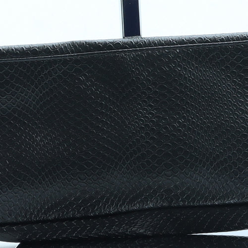Preworn Womens Black Animal Print Leather Clutch Size Small