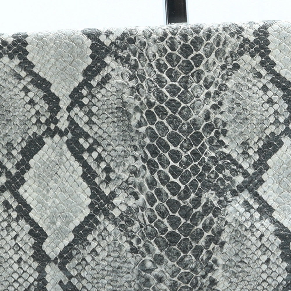 Preworn Womens Grey Animal Print Leather Clutch Size Medium