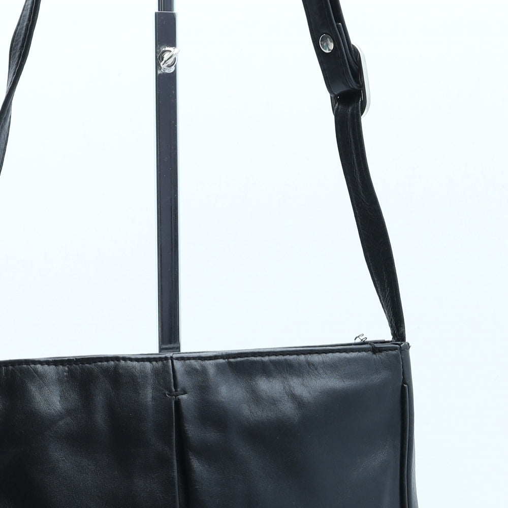 Tocco Womens Black Polyurethane Crossbody Size Small