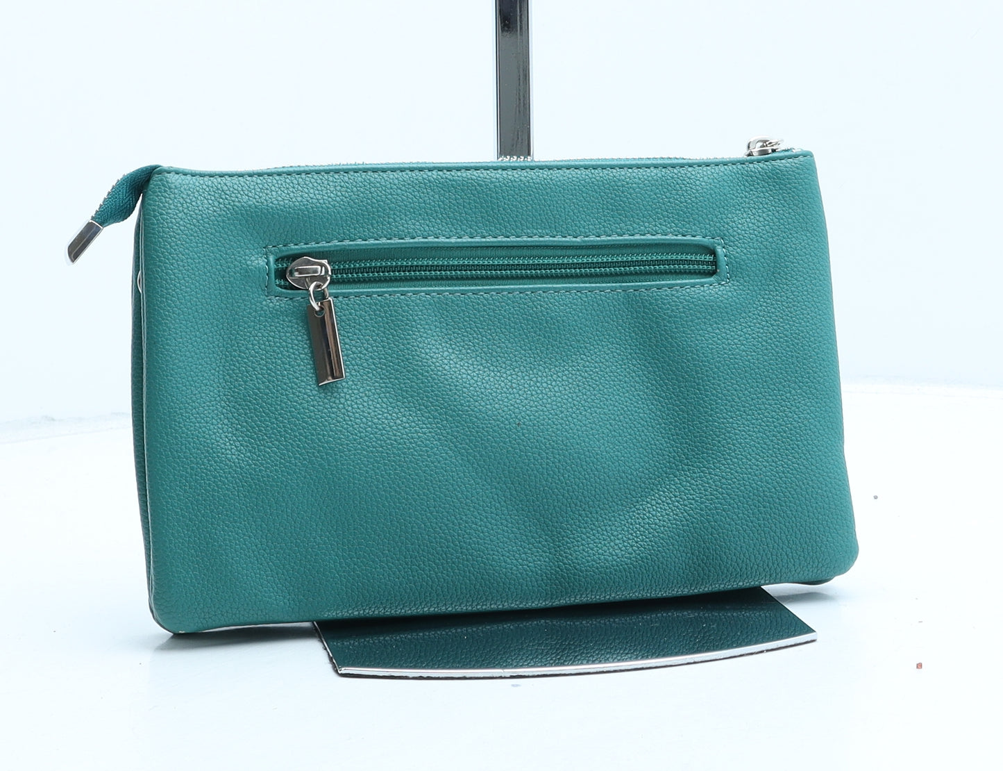 Preworn Womens Green Polyurethane Clutch Size Mini