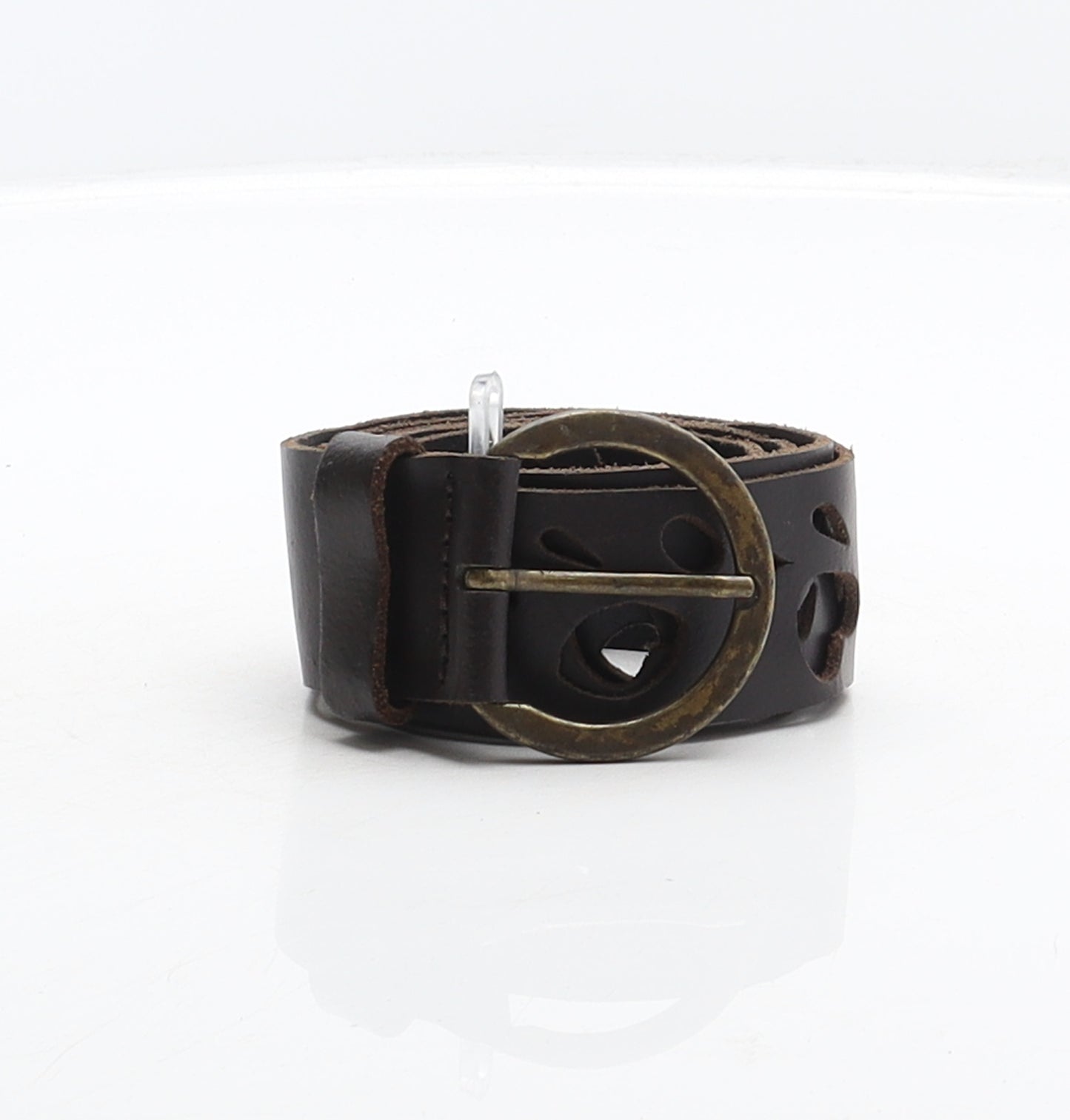 Preworn Womens Brown Solid Leather Adjustable Belt Belt Size 14 - Cut out details