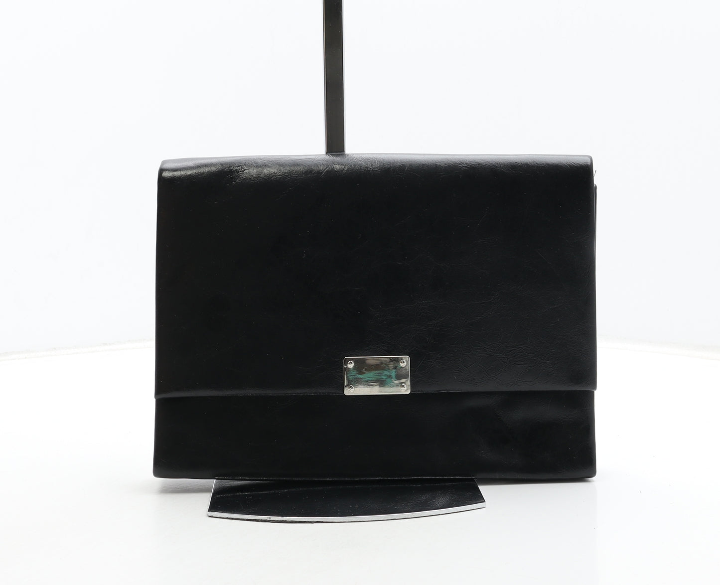 Preworn Womens Black Polyurethane Clutch Size Small